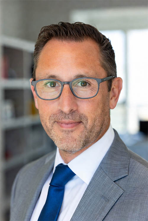 Nicholas Reed – Senior Stock Registry Advisor